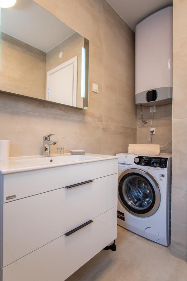 Apartments Mandre II エクステリア 写真